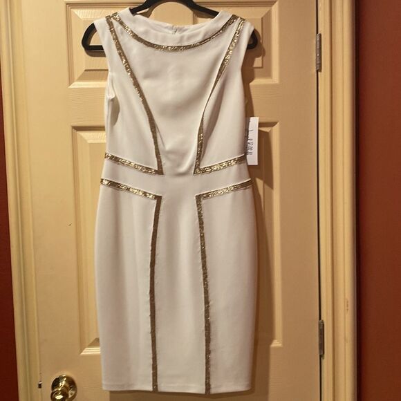 Joseph Ribkoff White Dress with Gold Sequin Detail Size 8 - Picture 2 of 11